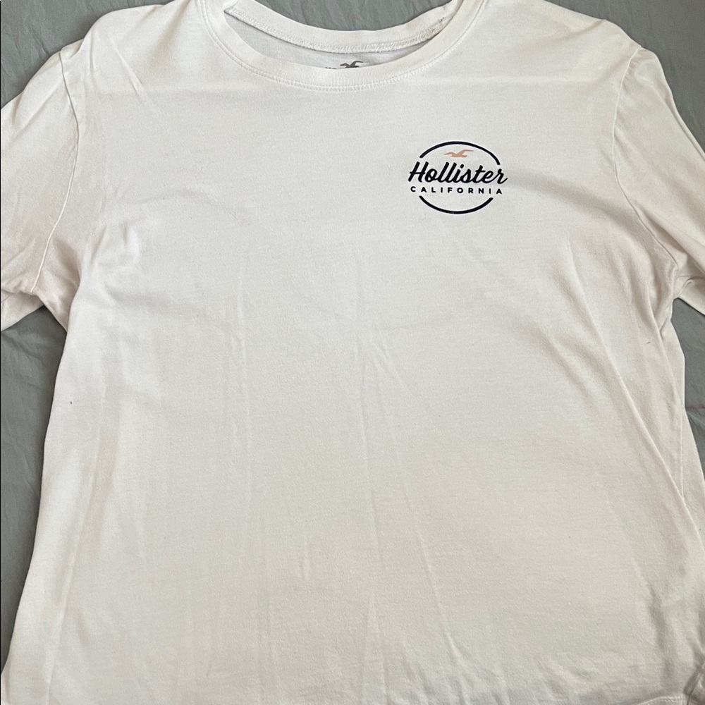 Hollister White Graphic Tee